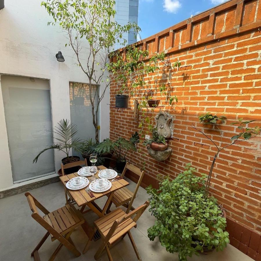 Casa De Tijolos Com Churrasqueira Vila Fechada 圣保罗 外观 照片