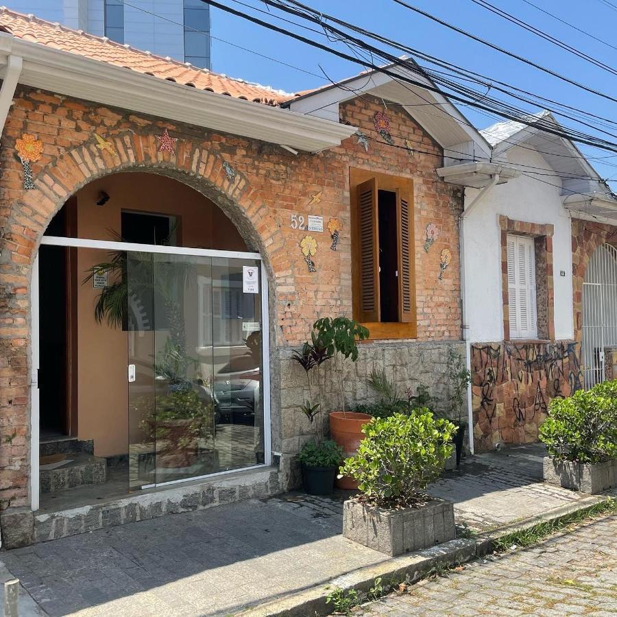 Casa De Tijolos Com Churrasqueira Vila Fechada 圣保罗 外观 照片